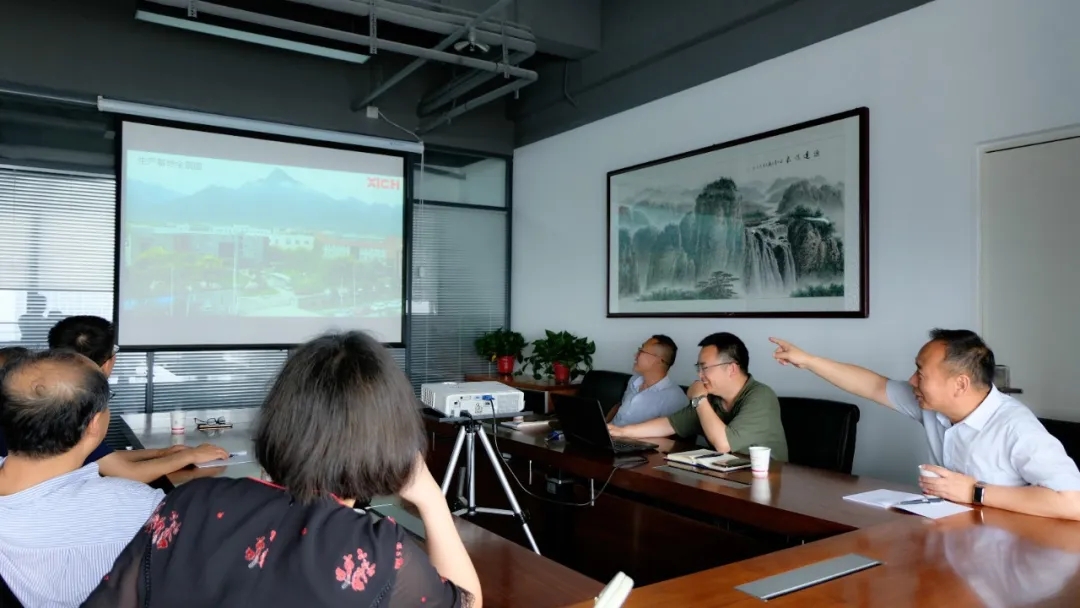 派瑞領導一行蒞臨西馳電氣總部參觀指導(圖3) 派瑞領導一行蒞臨西馳電氣總部參觀指導(圖3)