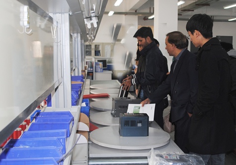 巴基斯坦客戶考察公司軟起變頻(圖1) 巴基斯坦客戶考察公司軟起變頻(圖1)