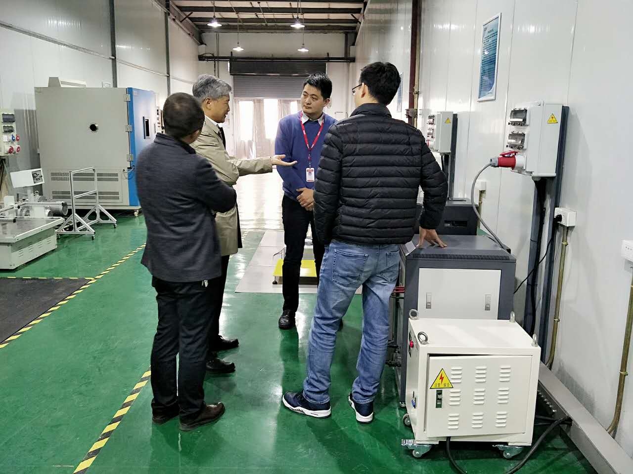 西安理工大鐘彥儒教授蒞臨集團研發中心考察指導(圖3)