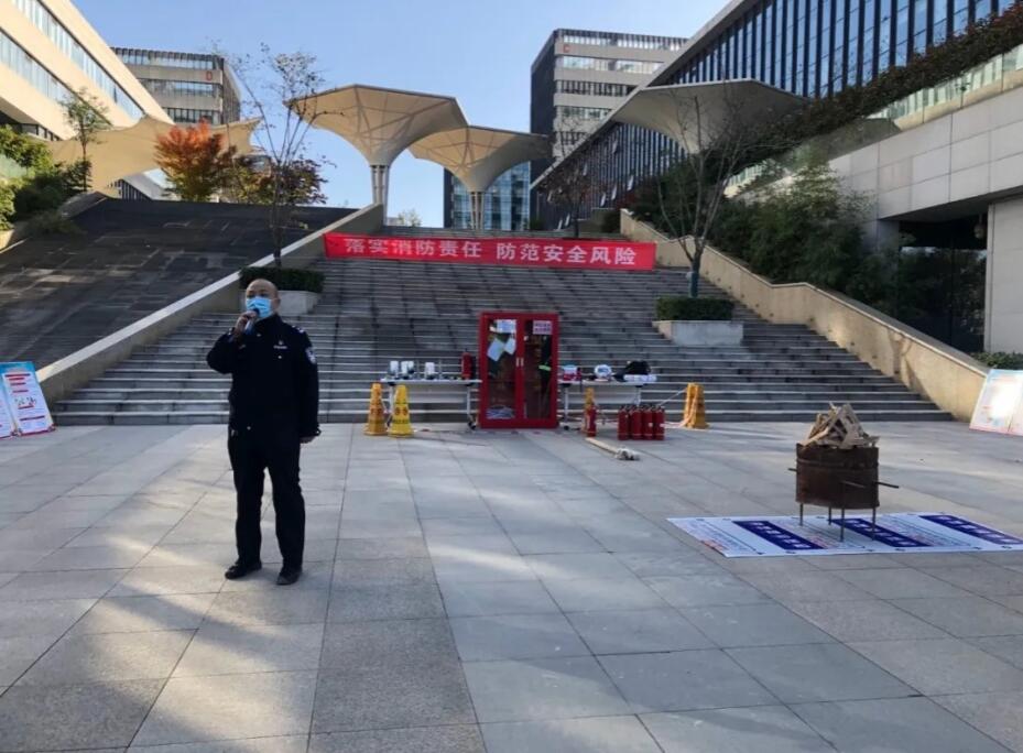 西馳電氣消防應急演練實錄(圖8) 西馳電氣消防應急演練實錄(圖8)